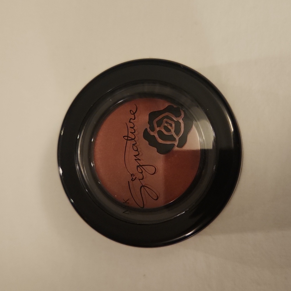 Mary Kay Signature Velvet Mousse Cheek Color